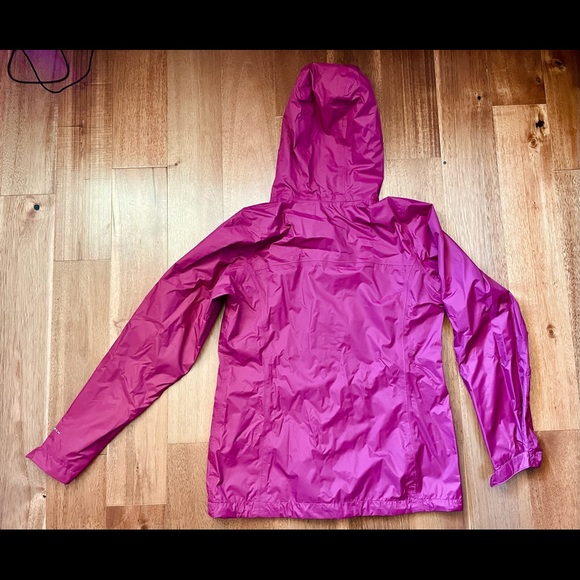 Small Columbia Women's Arcadia II Hooded Rain Jacket - Picture 2 of 4